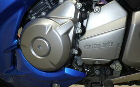 SUZUKI GSR250F