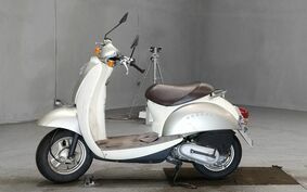 HONDA CREA SCOOPY I AF55