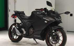 SUZUKI GIXXER 250 SF