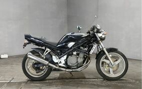 SUZUKI BANDIT 250 GJ74A