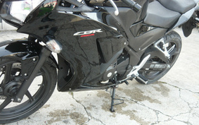 HONDA CBR250R MC41