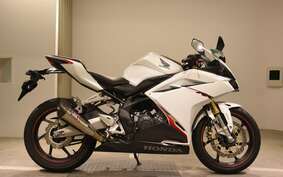 HONDA CBR250RR A MC51