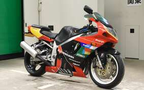 SUZUKI GSX-R750 2001 BD121