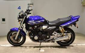 YAMAHA XJR1300 2000 RP03J