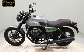 MOTO GUZZI V7 STONE 2021