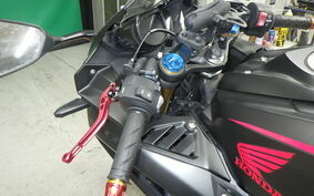 HONDA CBR250RR A MC51