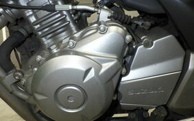 SUZUKI GSR250