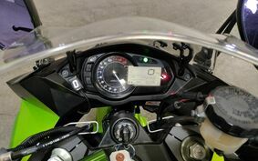 KAWASAKI NINJA 1000 2011 ZXT00G