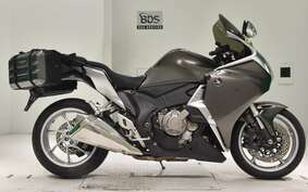 HONDA VFR1200F DCT 2012 SC63