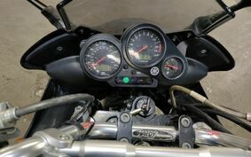 YAMAHA FZS1000 FAZER 2001 RN061