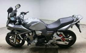 HONDA CB1300SB SUPER BOLDOR Fi 2007 SC54