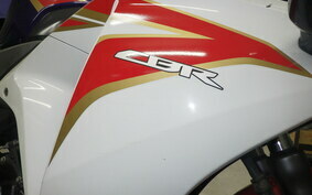 HONDA CBR250R MC42