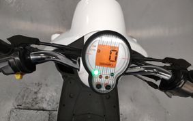 YAMAHA E- VINO  SY11J