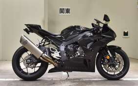 HONDA CBR1000RR R SC82