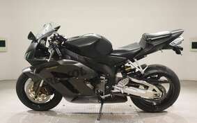 HONDA CBR1000RR 2004 SC57