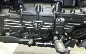 TRIUMPH ROCKET III R 2022