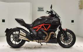 DUCATI DIAVEL Carbon 2017