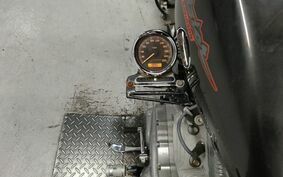 HARLEY XL883 2006 CAM