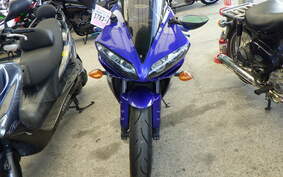 YAMAHA YZF-R1 2004