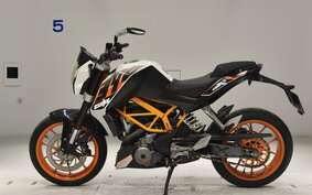 KTM 390 DUKE 2015