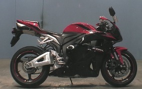 HONDA CBR600RR GEN 3 2011 PC40