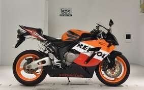 HONDA CBR1000RR 2006 SC57