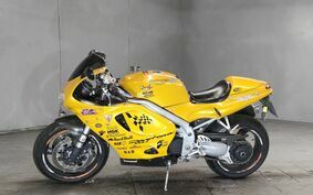 TRIUMPH DAYTONA T595 1999 TE502