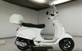 VESPA LX125 M667