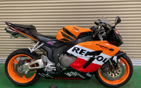 HONDA CBR1000RR 2004 SC57