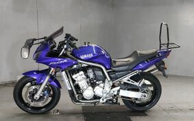 YAMAHA FZ FAZER FEATHER 2002 RN06