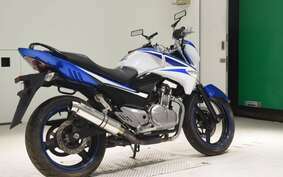 SUZUKI GSR250