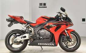 HONDA CBR1000RR 2006 SC57