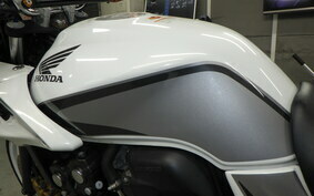 HONDA CB400 SUPER BOLDOR VTEC A 2012 NC42