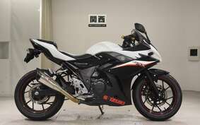 SUZUKI GSX250R DN11A