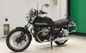 MOTO GUZZI V7 CLASSIC 2012 LWJ0