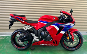 HONDA CBR600RR ABS 2024 PC40