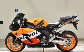 HONDA CBR1000RR 2004 SC57