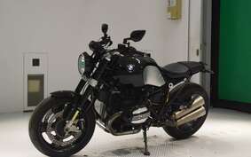 BMW R NINE T 2015