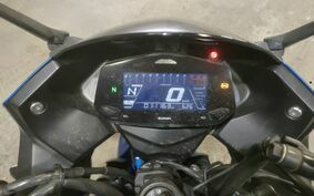 SUZUKI GIXXER 250 SF 不明