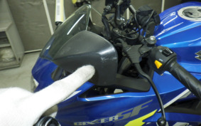 SUZUKI GIXXER 250 SF