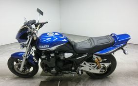 YAMAHA XJR1300 2002 RP03J