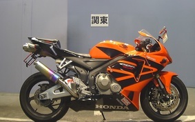 HONDA CBR600RR GEN 2 2006 PC37