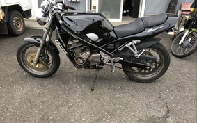 SUZUKI BANDIT 250 GJ74A