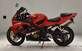 HONDA CBR600F GEN 3 2003 PC35