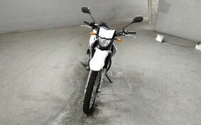 YAMAHA XTZ125E 不明