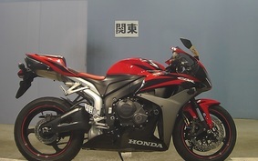 HONDA CBR600RR GEN 3 2007 PC40