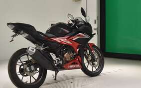 HONDA CBR150R