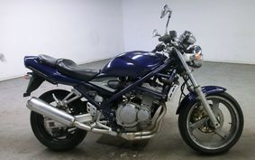 SUZUKI BANDIT 250 GJ77A