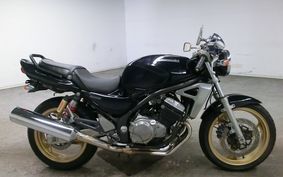 KAWASAKI BALIUS 250 Gen.2 2002 ZR250B