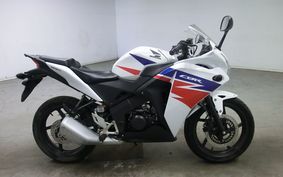 HONDA CBR125R JC50